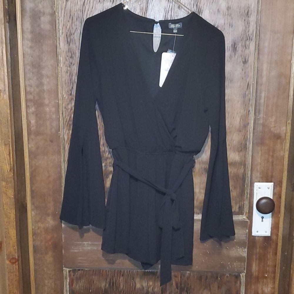 Lily Rose black romper Small NWT